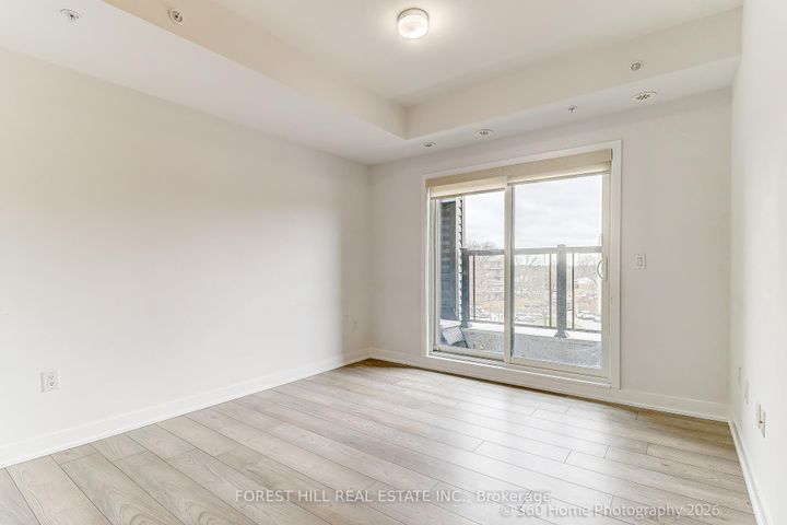 Photo 4 at 12 - 3472 Widdicombe Way, Erin Mills, Mississauga