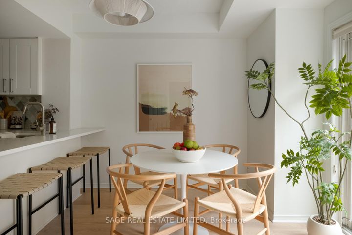 Photo 13 at 119 - 208 Niagara Street, Niagara, Toronto