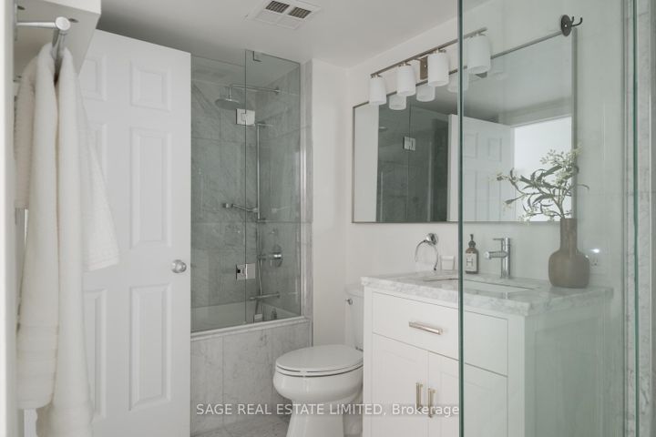 Photo 26 at 119 - 208 Niagara Street, Niagara, Toronto