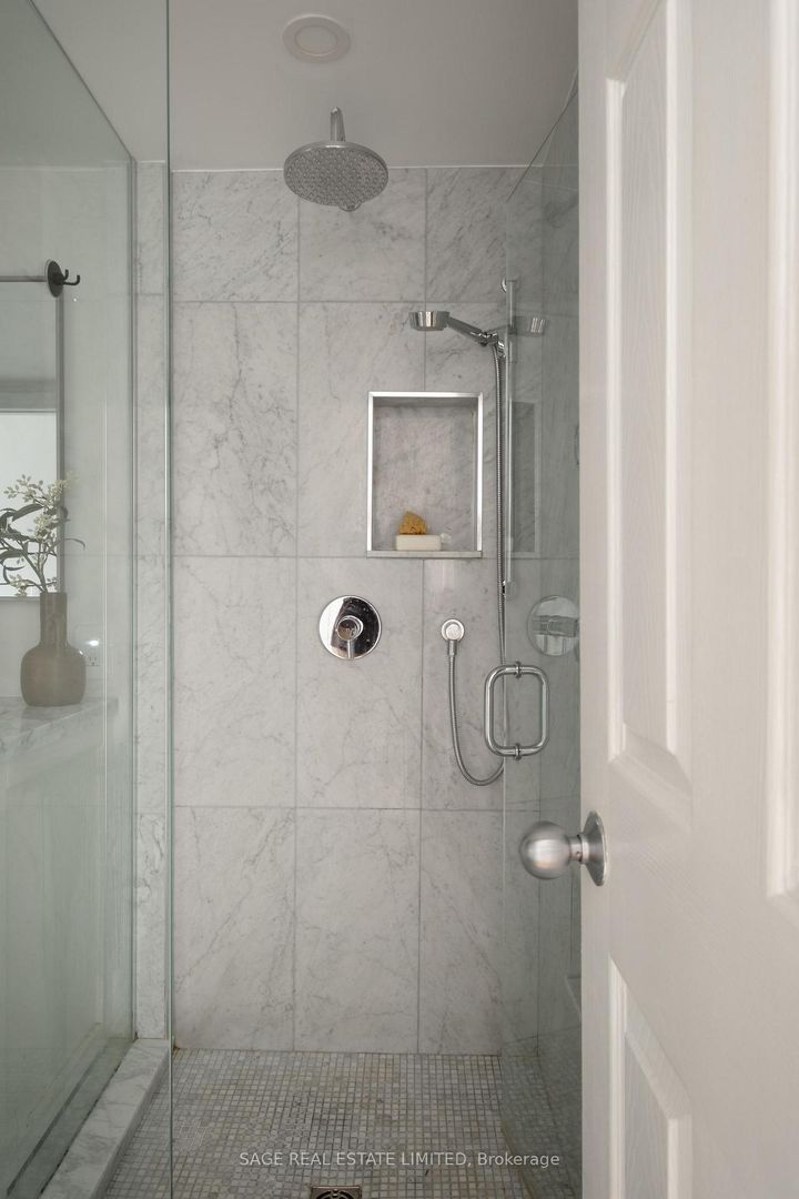 Photo 27 at 119 - 208 Niagara Street, Niagara, Toronto