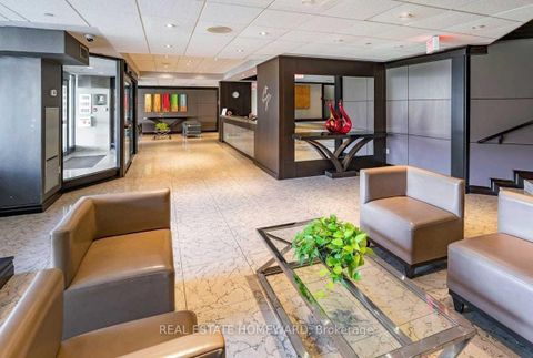 Photo 7 at 409 - 77 Maitland Place, South St. James Town, Toronto