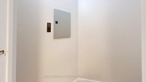 Photo 15 at 409 - 77 Maitland Place, South St. James Town, Toronto