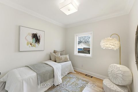 Photo 16 at 32 Victoria Boulevard, Mount Dennis, Toronto