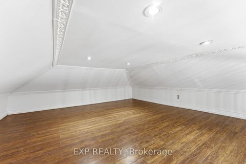 Photo 19 at 32 Victoria Boulevard, Mount Dennis, Toronto