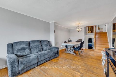 Photo 4 at 129 Milady Road, Humber Summit, Toronto