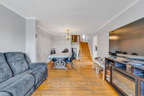 Photo 5 at 129 Milady Road, Humber Summit, Toronto