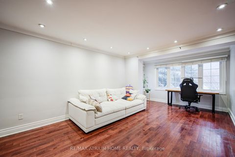 Photo 3 at 18 Doverwood Court, Newtonbrook East, Toronto