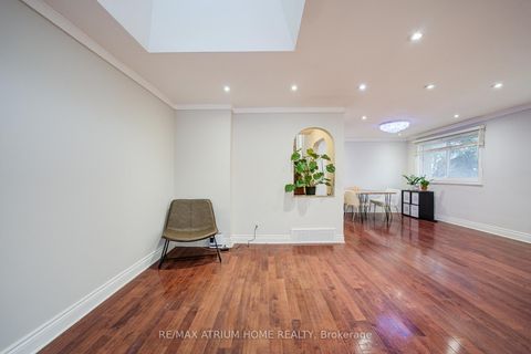 Photo 8 at 18 Doverwood Court, Newtonbrook East, Toronto