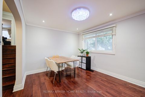 Photo 10 at 18 Doverwood Court, Newtonbrook East, Toronto