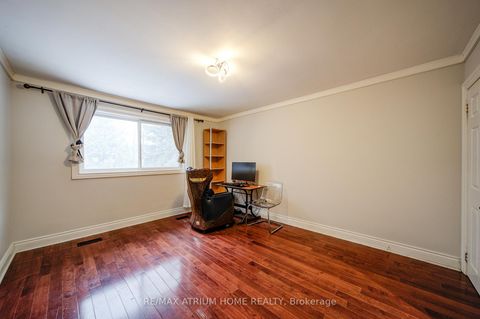 Photo 21 at 18 Doverwood Court, Newtonbrook East, Toronto