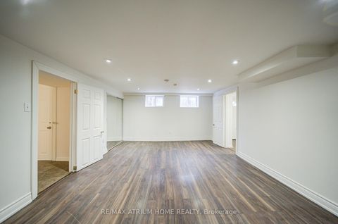Photo 35 at 18 Doverwood Court, Newtonbrook East, Toronto