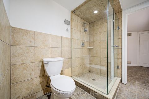 Photo 40 at 18 Doverwood Court, Newtonbrook East, Toronto
