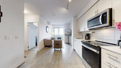 Photo 16 at 1504 - 2550 Simcoe Street N, Windfields, Oshawa