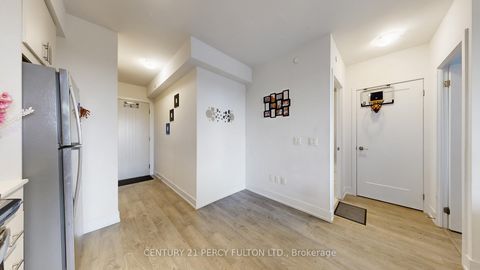 Photo 18 at 1504 - 2550 Simcoe Street N, Windfields, Oshawa