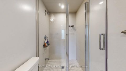 Photo 24 at 1504 - 2550 Simcoe Street N, Windfields, Oshawa