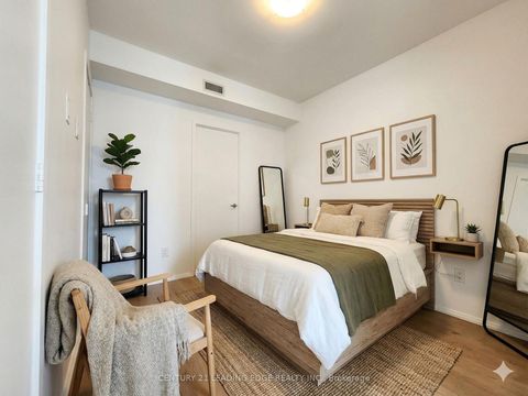 Photo 13 at 701 - 45 Charles Street E, Yonge Corridor, Toronto