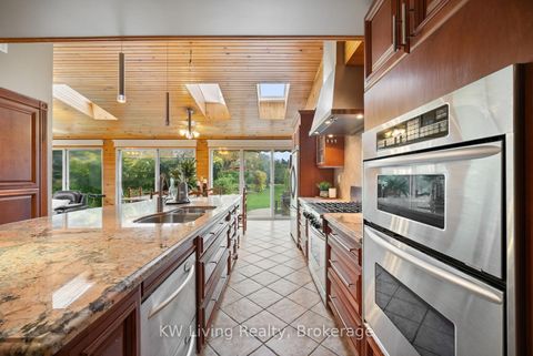 Photo 8 at 55 Hillside Avenue, Concord, Vaughan