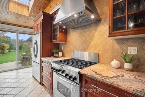 Photo 9 at 55 Hillside Avenue, Concord, Vaughan