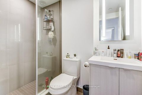 Photo 22 at 543 - 20 Inn On The Park Drive, Don Mills, Toronto