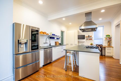 Photo 7 at 135 Madison Avenue, Annex, Toronto