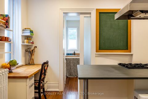 Photo 9 at 135 Madison Avenue, Annex, Toronto