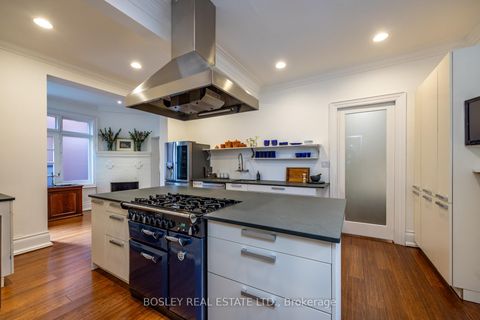 Photo 10 at 135 Madison Avenue, Annex, Toronto