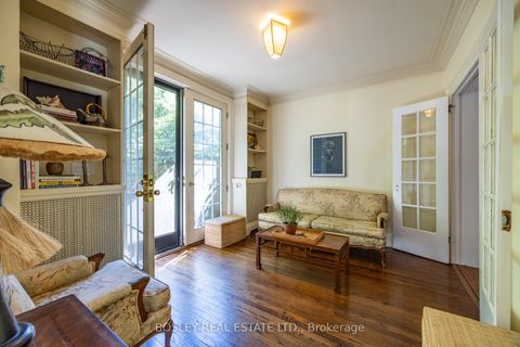 Photo 12 at 135 Madison Avenue, Annex, Toronto