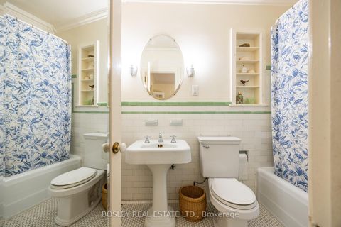 Photo 14 at 135 Madison Avenue, Annex, Toronto