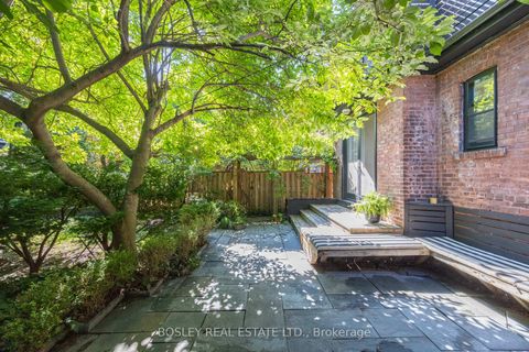 Photo 17 at 135 Madison Avenue, Annex, Toronto