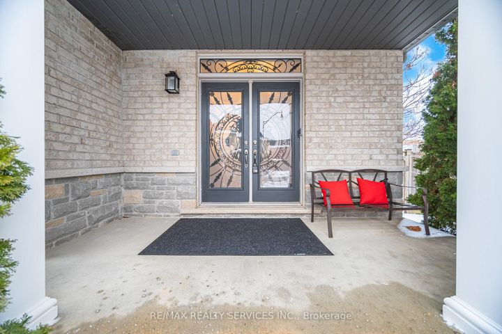 Photo 1 at 17 ISLAND Grove, Credit Valley, Brampton