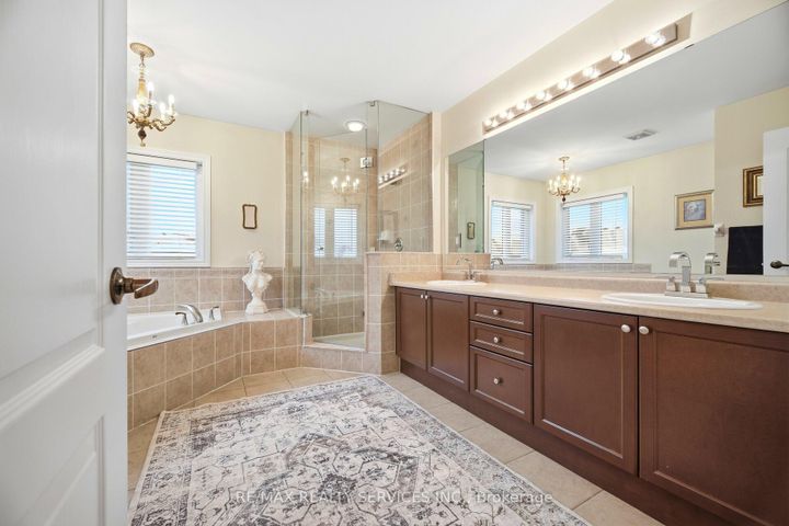 Photo 29 at 17 ISLAND Grove, Credit Valley, Brampton