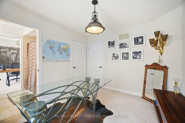 Photo 35 at 17 ISLAND Grove, Credit Valley, Brampton