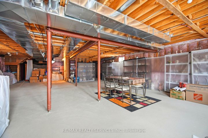 Photo 40 at 17 ISLAND Grove, Credit Valley, Brampton