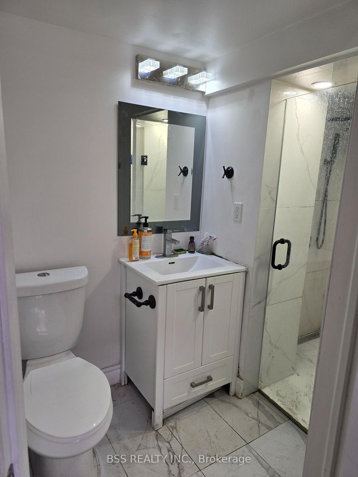 Photo 17 at 464 Warden Avenue, Oakridge, Toronto