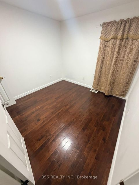 Photo 7 at 464 Warden Avenue, Oakridge, Toronto