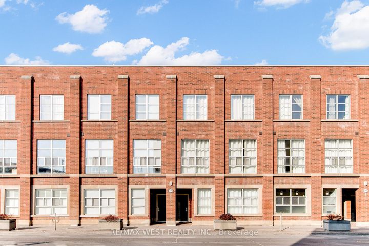 Photo 1 at 3 - 1396 Bloor Street W, Junction, Toronto