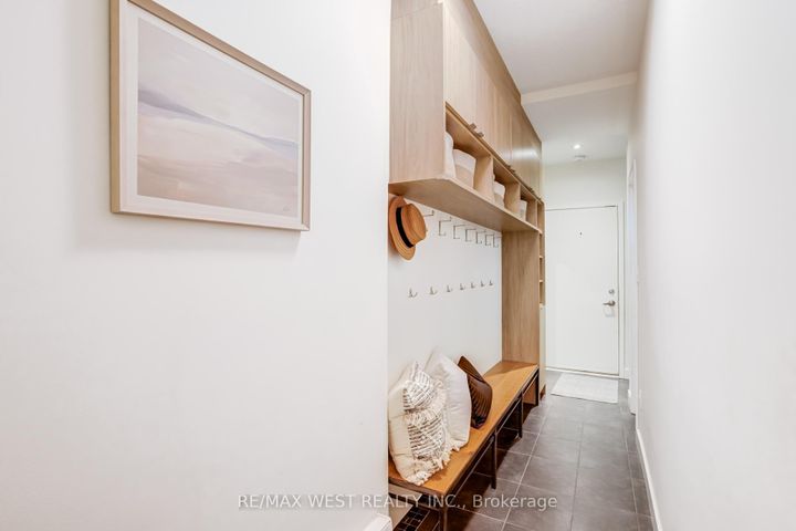 Photo 2 at 3 - 1396 Bloor Street W, Junction, Toronto