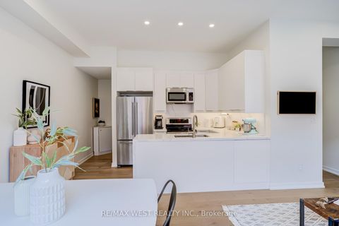 Photo 4 at 3 - 1396 Bloor Street W, Junction, Toronto