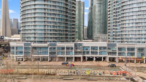 Photo 2 at 2103 - 218 Queens Quay Boulevard W, Waterfront Communities C1, Toronto