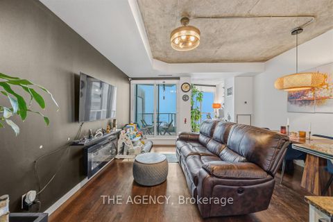 Photo 7 at 2103 - 218 Queens Quay Boulevard W, Waterfront Communities C1, Toronto