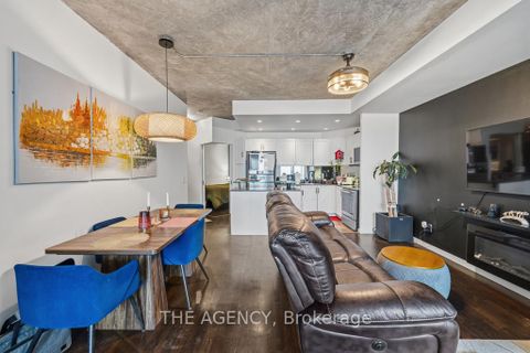 Photo 9 at 2103 - 218 Queens Quay Boulevard W, Waterfront Communities C1, Toronto