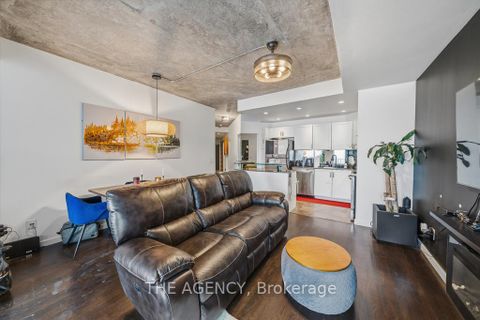 Photo 11 at 2103 - 218 Queens Quay Boulevard W, Waterfront Communities C1, Toronto