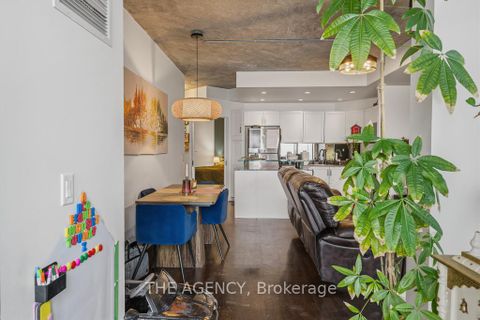 Photo 13 at 2103 - 218 Queens Quay Boulevard W, Waterfront Communities C1, Toronto