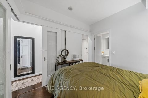 Photo 17 at 2103 - 218 Queens Quay Boulevard W, Waterfront Communities C1, Toronto