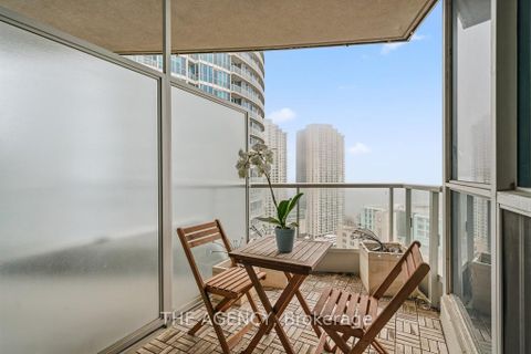 Photo 21 at 2103 - 218 Queens Quay Boulevard W, Waterfront Communities C1, Toronto