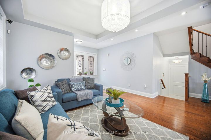 Photo 5 at 162 Coastline Drive, Bram West, Brampton