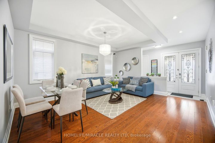 Photo 7 at 162 Coastline Drive, Bram West, Brampton