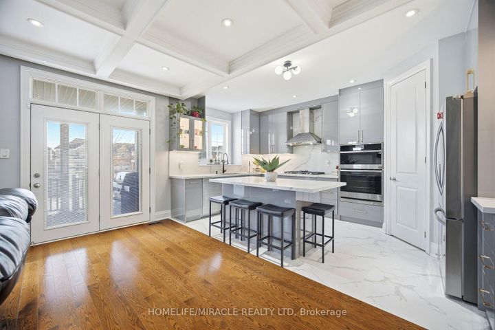 Photo 9 at 162 Coastline Drive, Bram West, Brampton