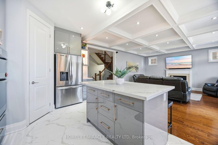 Photo 17 at 162 Coastline Drive, Bram West, Brampton