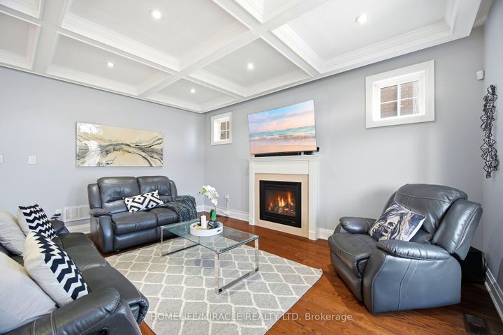 Photo 19 at 162 Coastline Drive, Bram West, Brampton